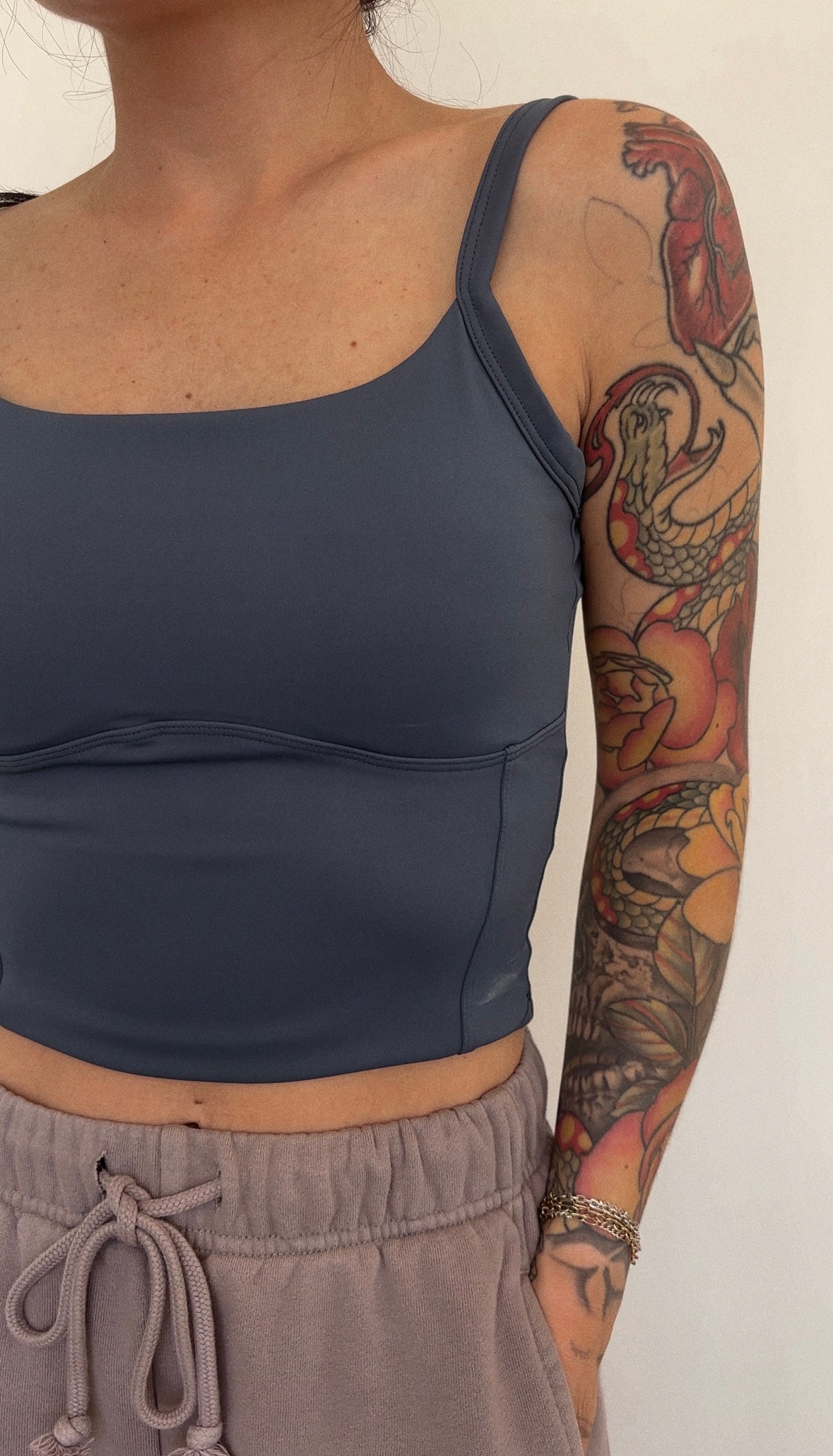 Tank with U-Shaped Back